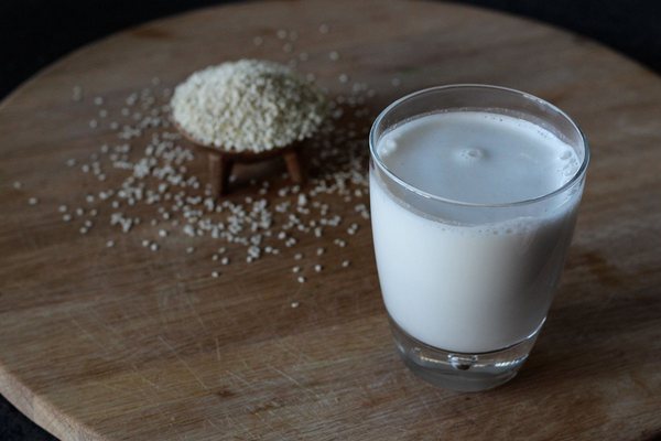 vanilla-infused-sesame-milk-1200x800a
