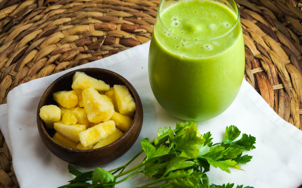 Sok od ananasa i peršuna